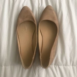Old Navy size 6 Beige Flats